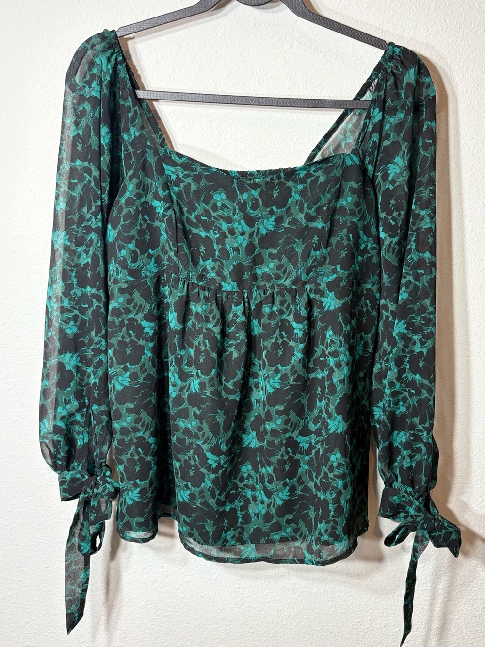 Isabel Maternity Floral Chiffon Long Sleeve Corsetry Top  Blouse Size S NWT